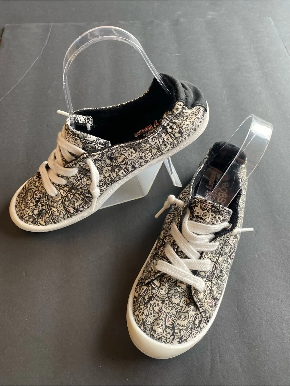 Bobs for Dogs and Cats Beach Bingo - Purr Party Slip-On Casual Sneakers 6.5